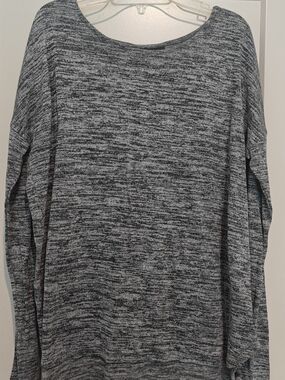 Attention Gray/Black Marled Long Sleeve Top